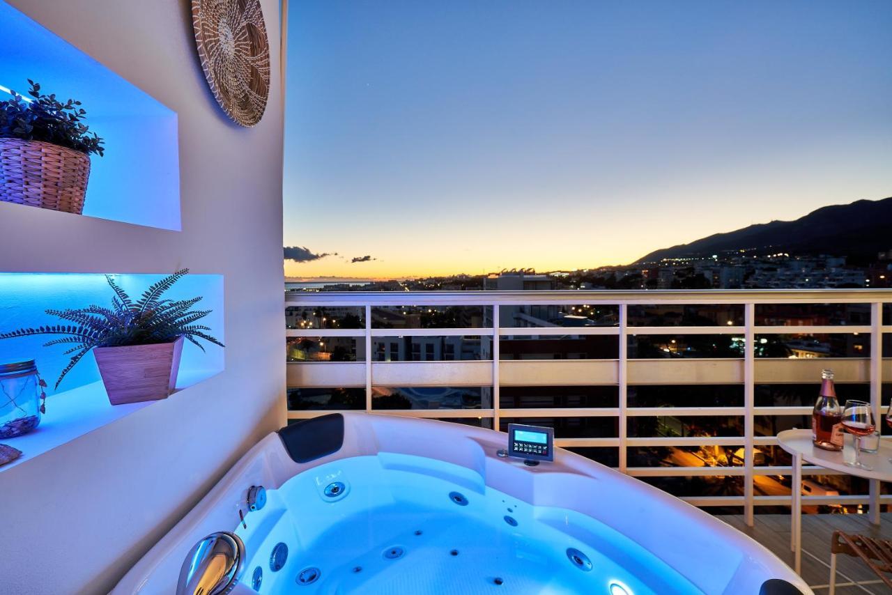 Sunset Beach Charming Apartment With Jacuzzi Torremolinos Esterno foto