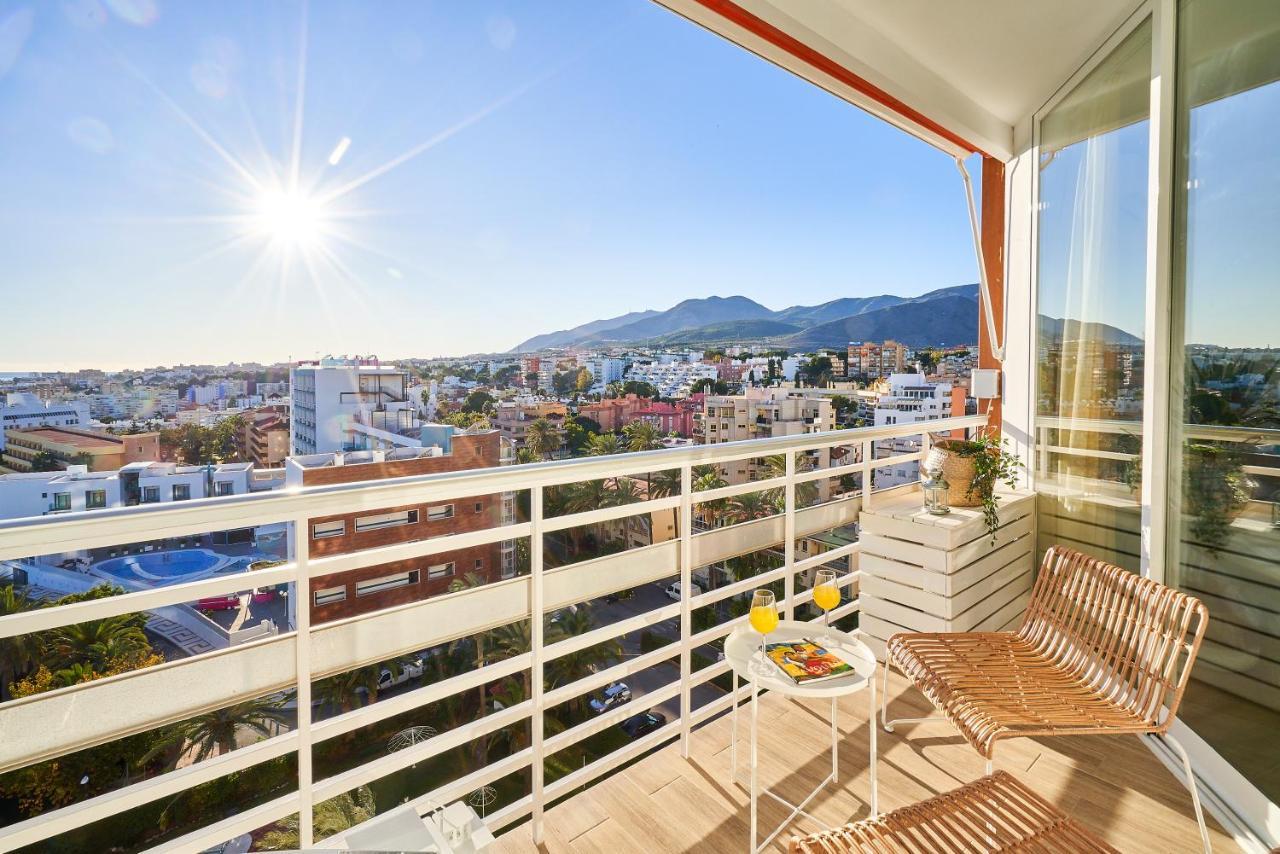 Sunset Beach Charming Apartment With Jacuzzi Torremolinos Esterno foto